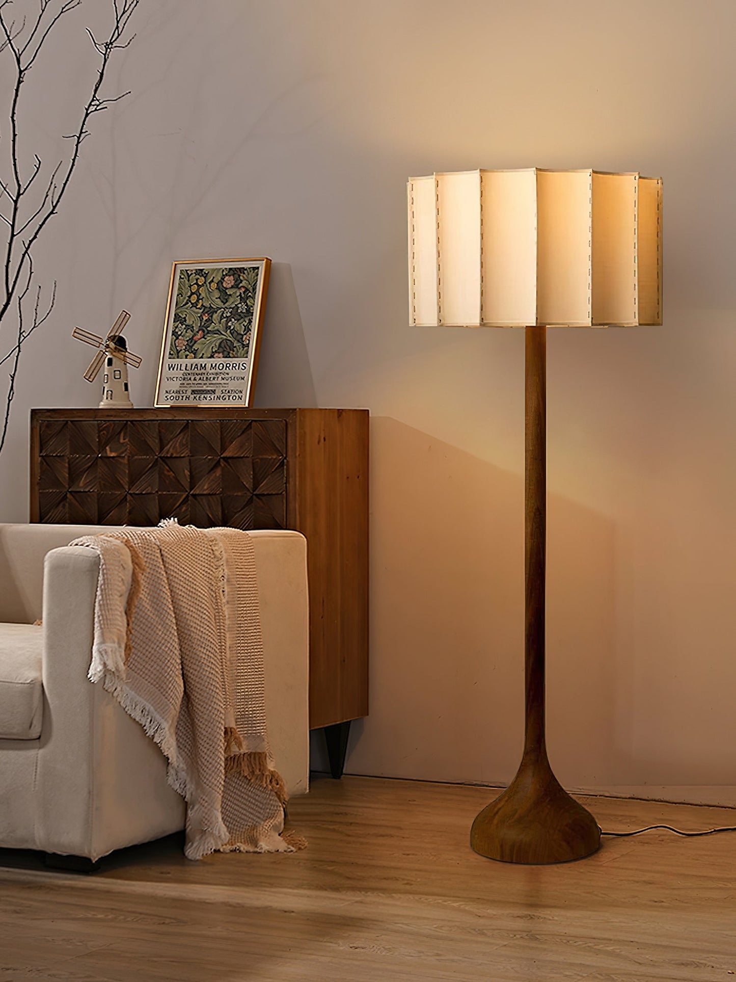 Hakka Free-standing Lamp Floor Lamp