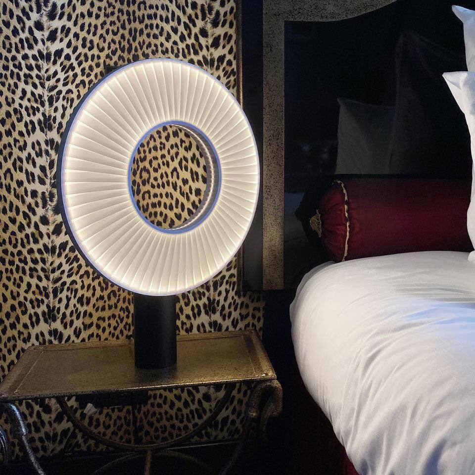 Iris Portable lamp Table Lamp