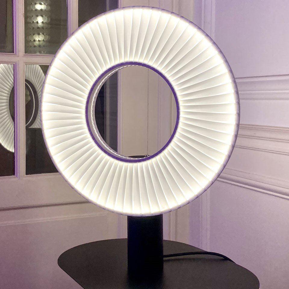 Iris Portable lamp Table Lamp