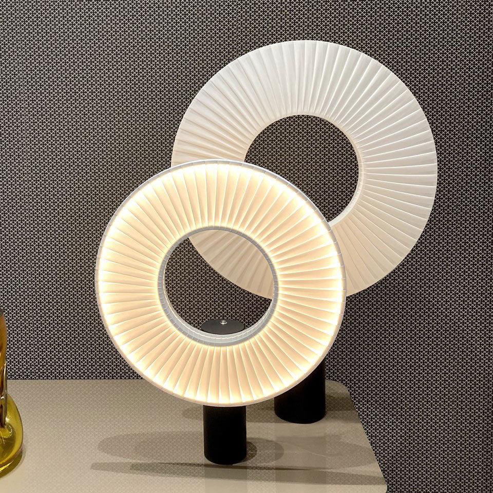 Iris Portable lamp Table Lamp