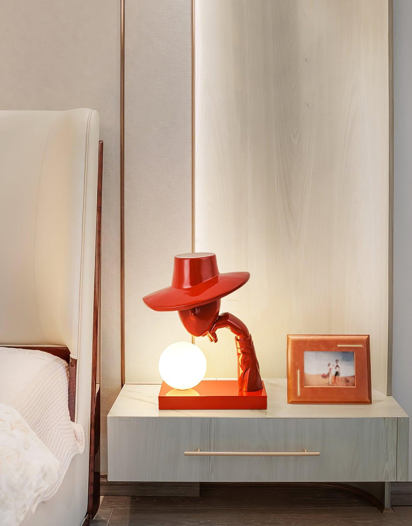 Juni Resin Bedside lamp Novelty Lamp