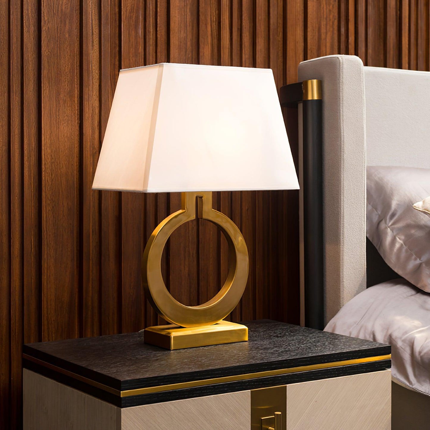 Keyhole Ring Side table lamp Table Lamp