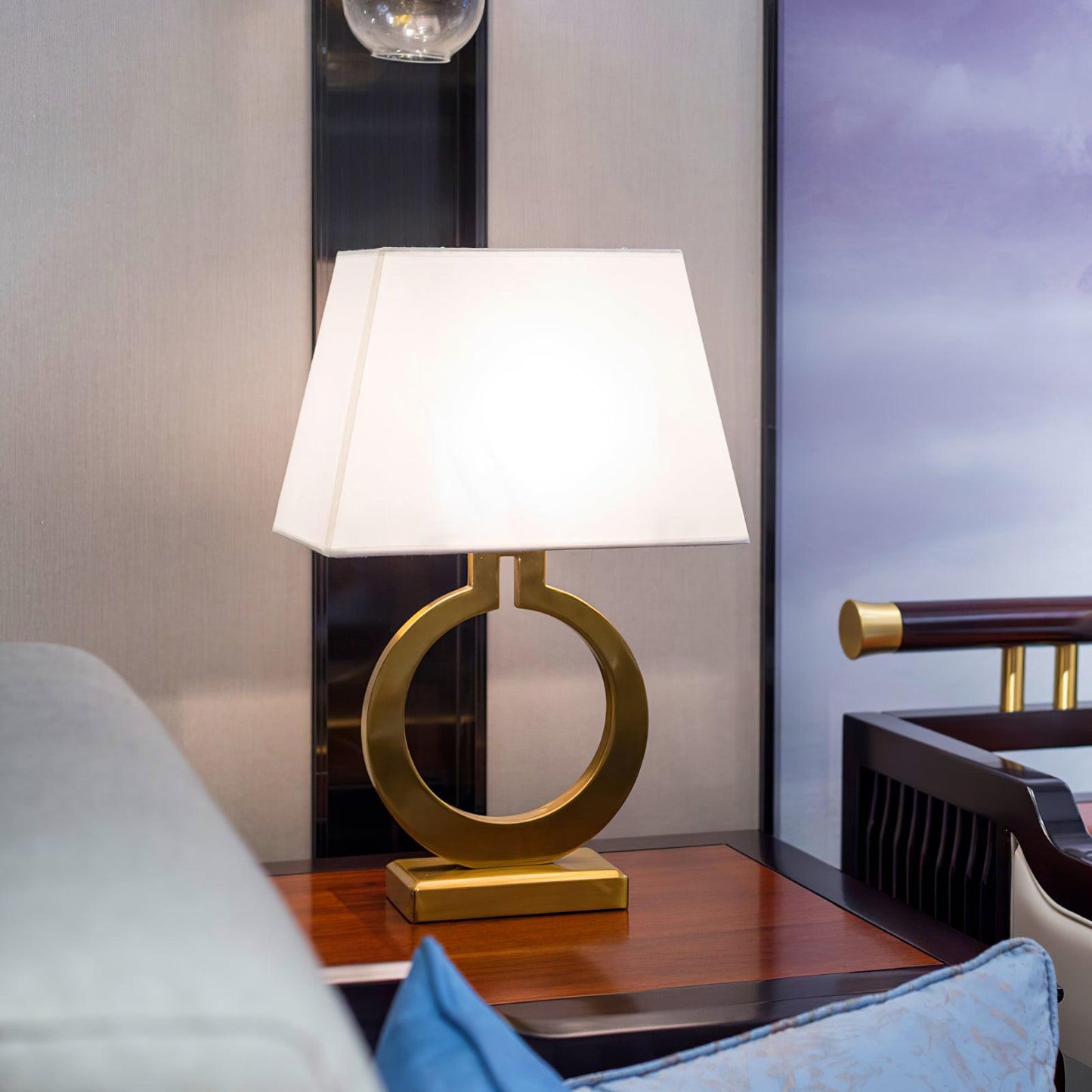 Keyhole Ring Side table lamp Table Lamp