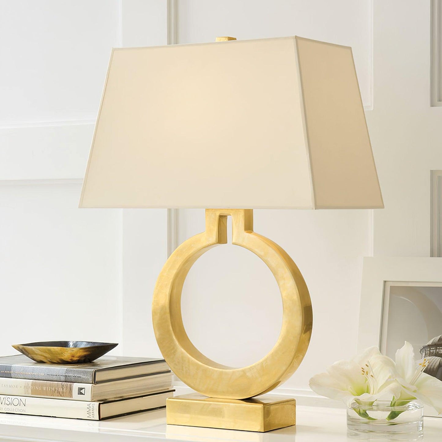 Keyhole Ring Side table lamp Table Lamp