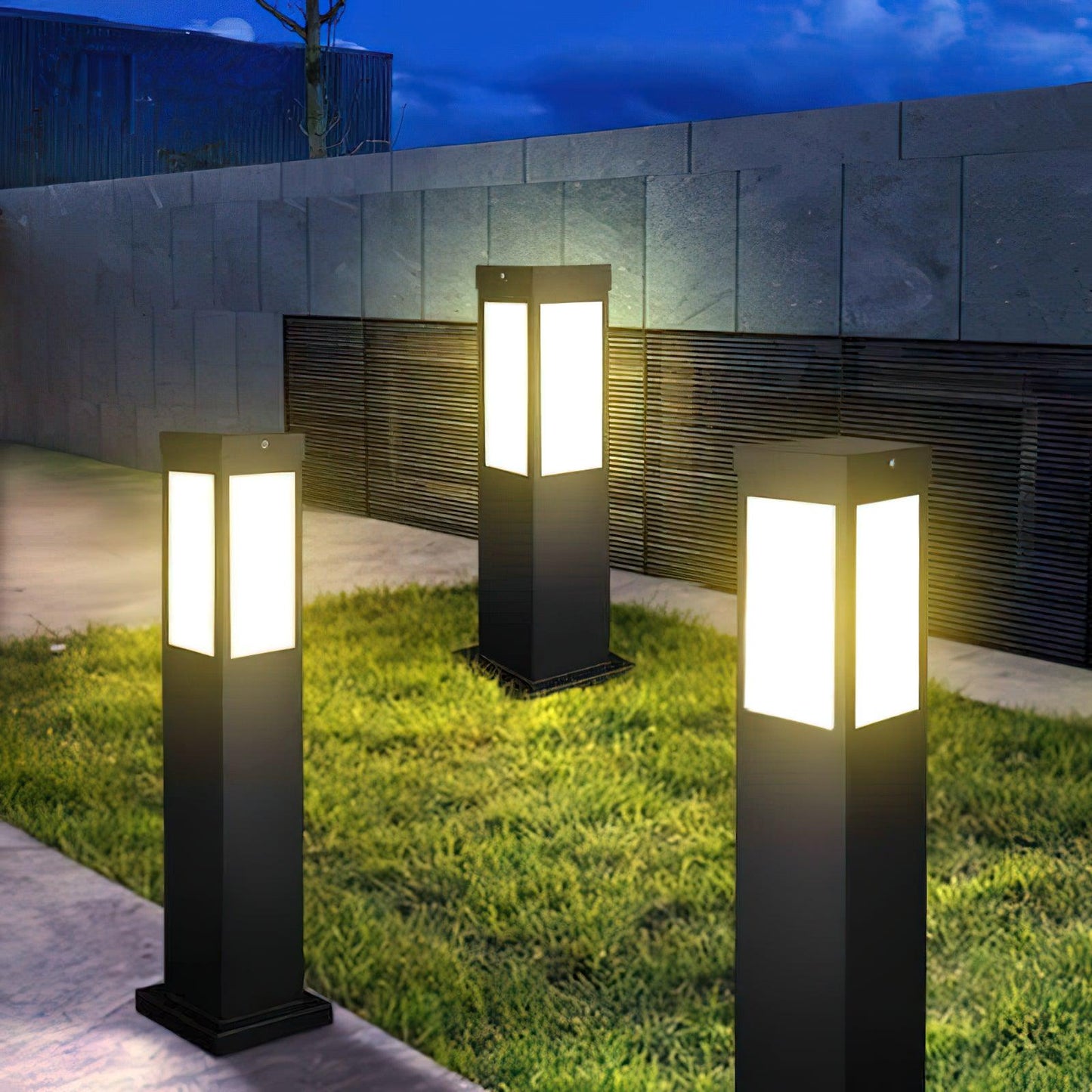 Kuzco Bollard Solar Exterior light fixture Outdoor Light