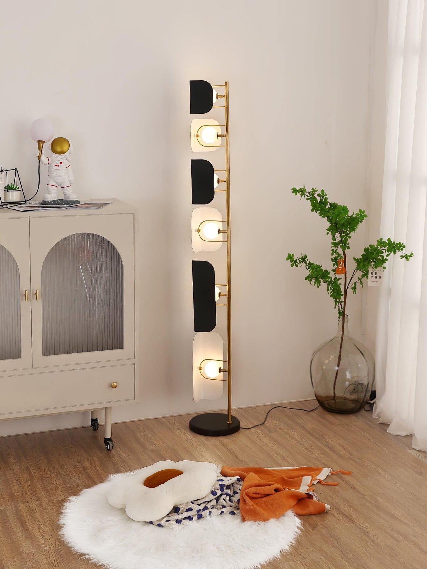 Leagan Floor-mounted Lamp Floor Lamp