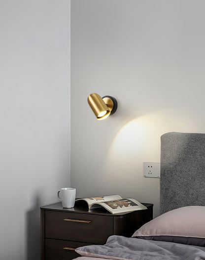 Leonardo Gold Bracket light Wall Lamp