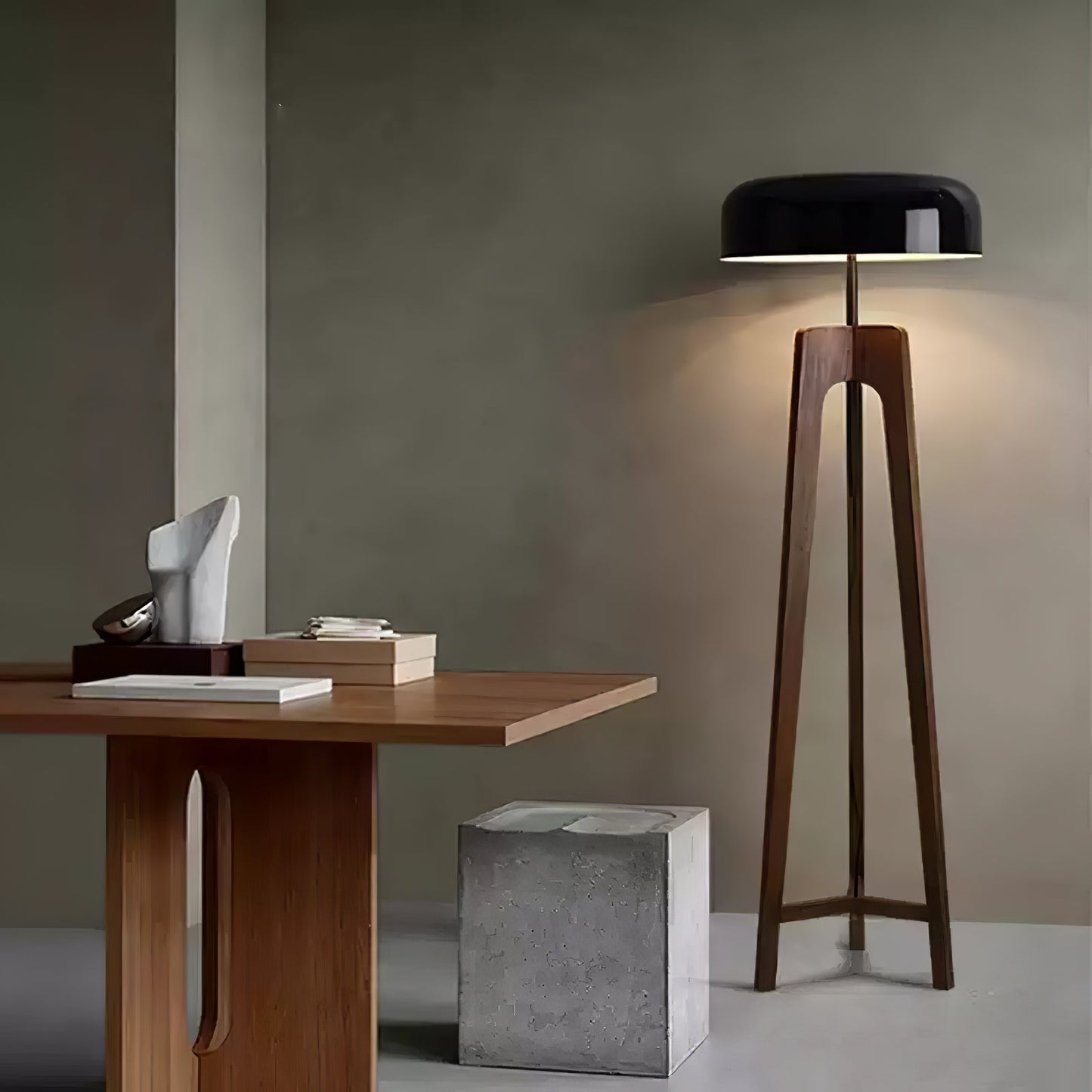 Linea Accent Lamp Floor Lamp