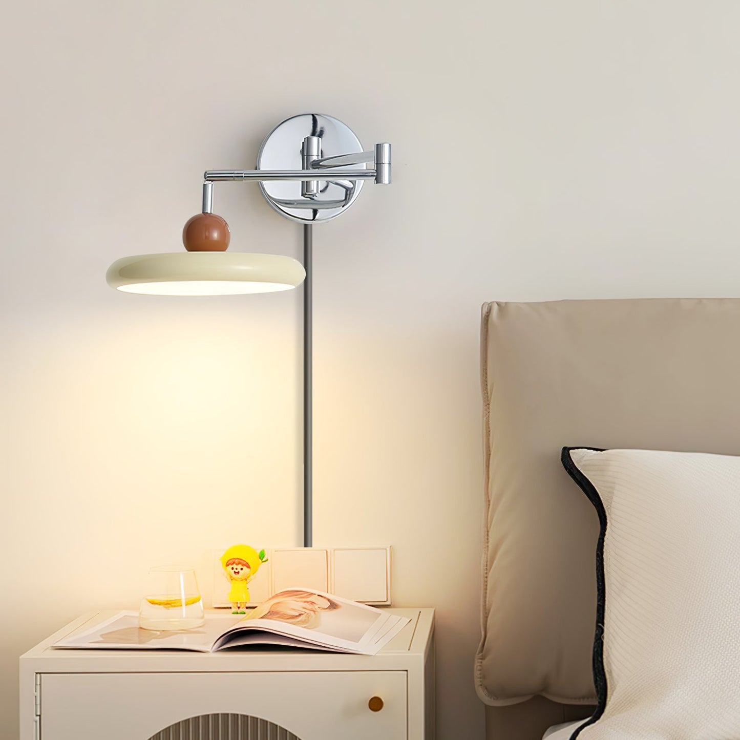 Lola Plug-in Wall-mounted lamp Wall Lamp