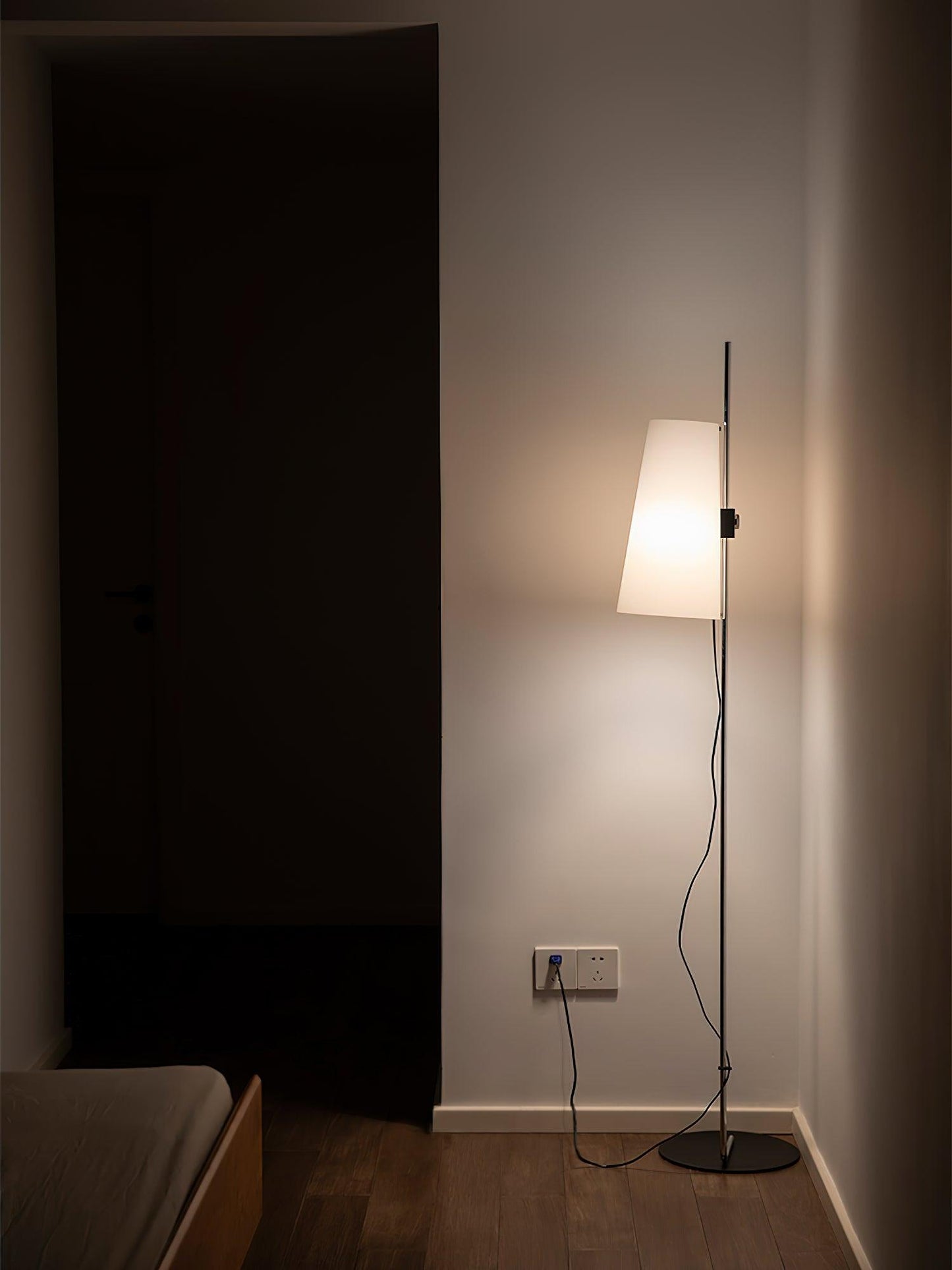 Lupe Tall Lamp Floor Lamp