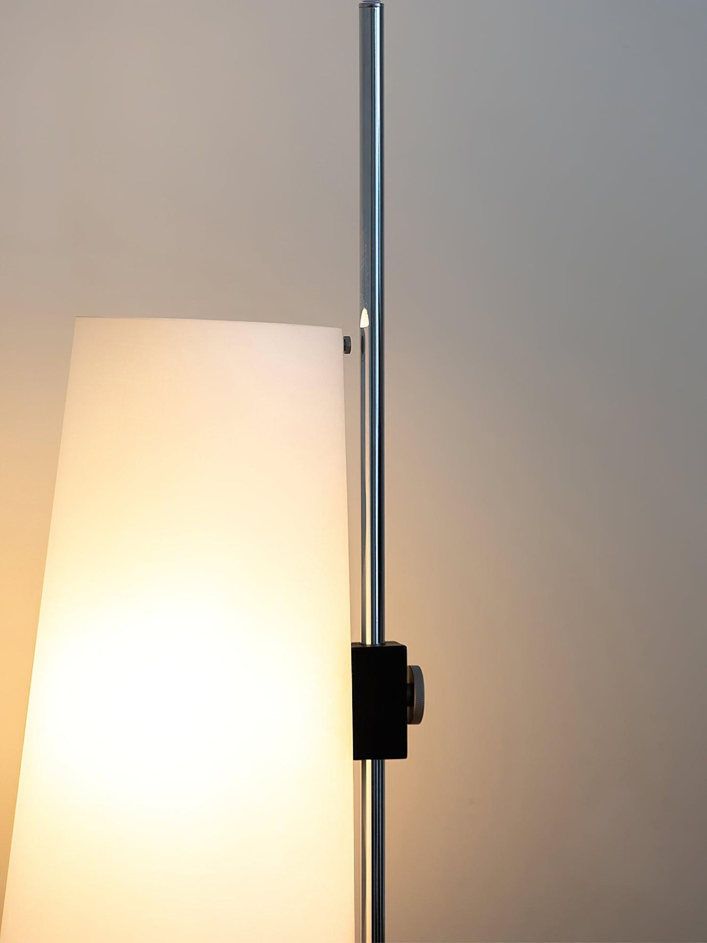 Lupe Tall Lamp Floor Lamp