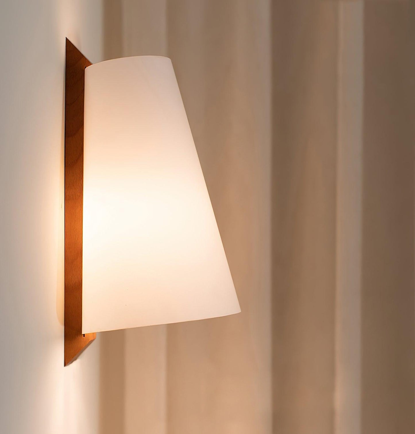 Lupe Wall-mounted lamp Wall Lamp