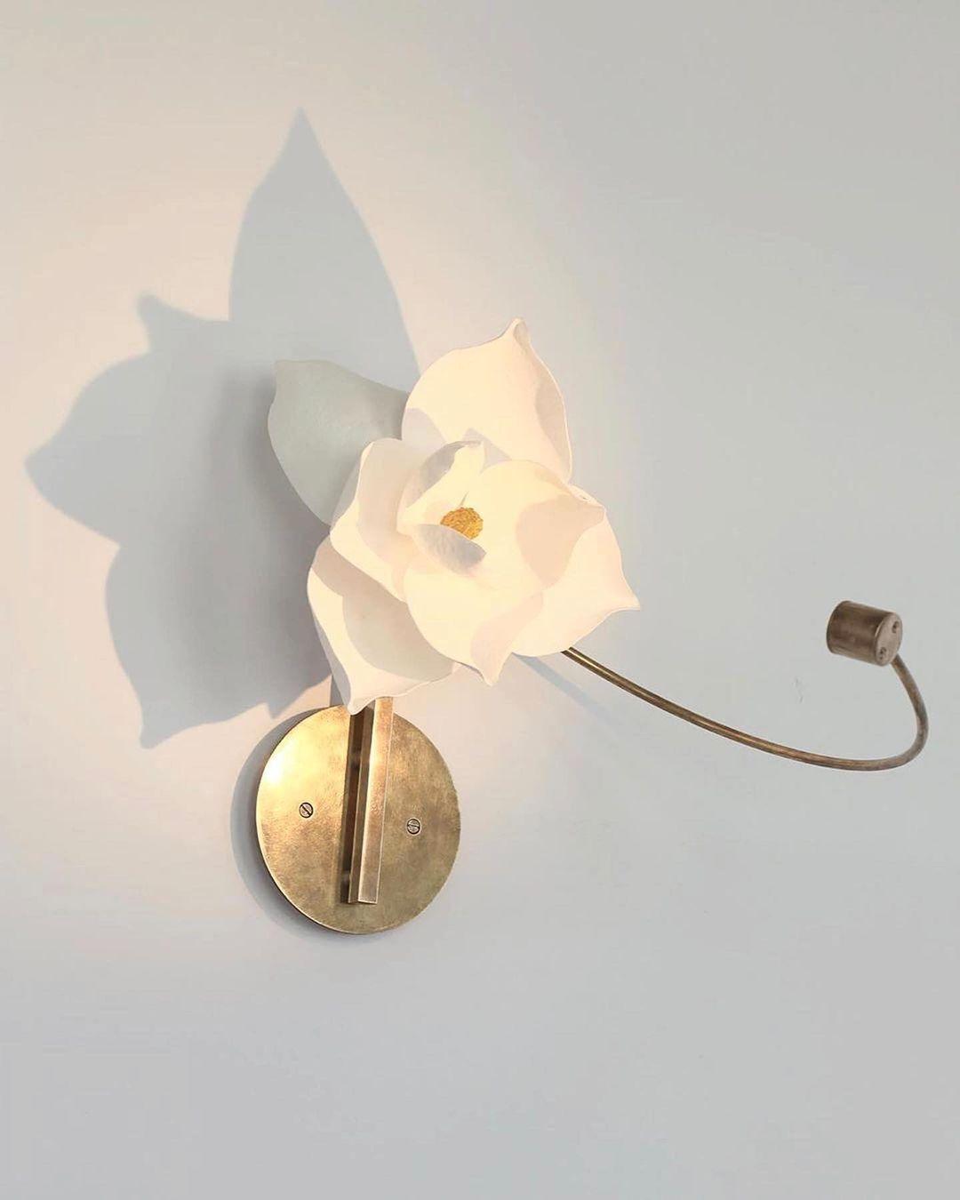 Lure Wall light fixture Sconce