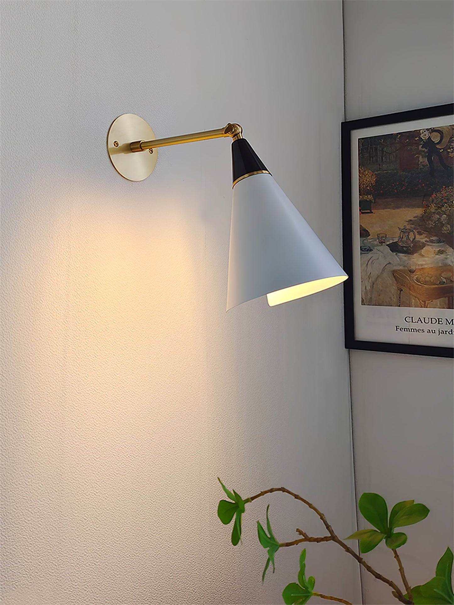 Petite Magari Sconce Wall Lamp