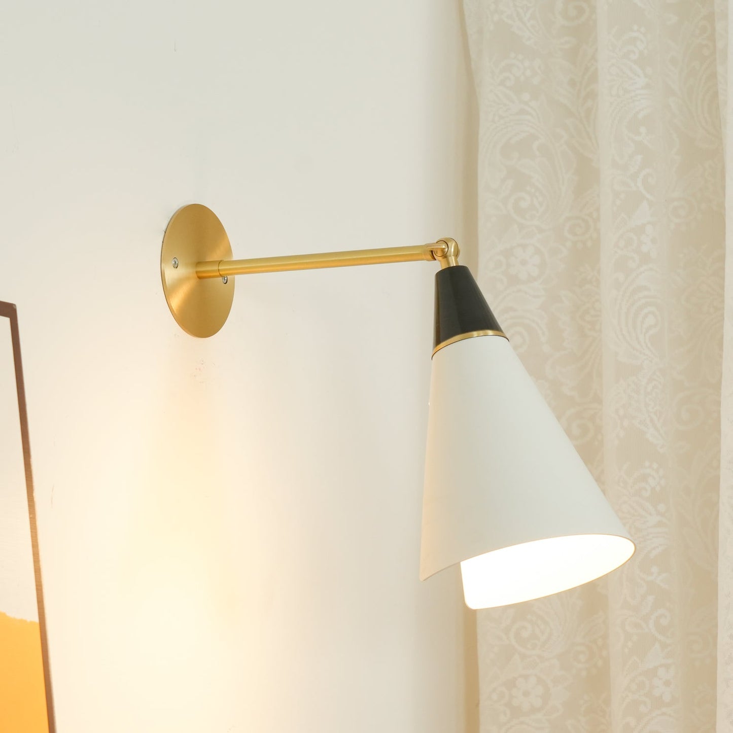 Petite Magari Sconce Wall Lamp