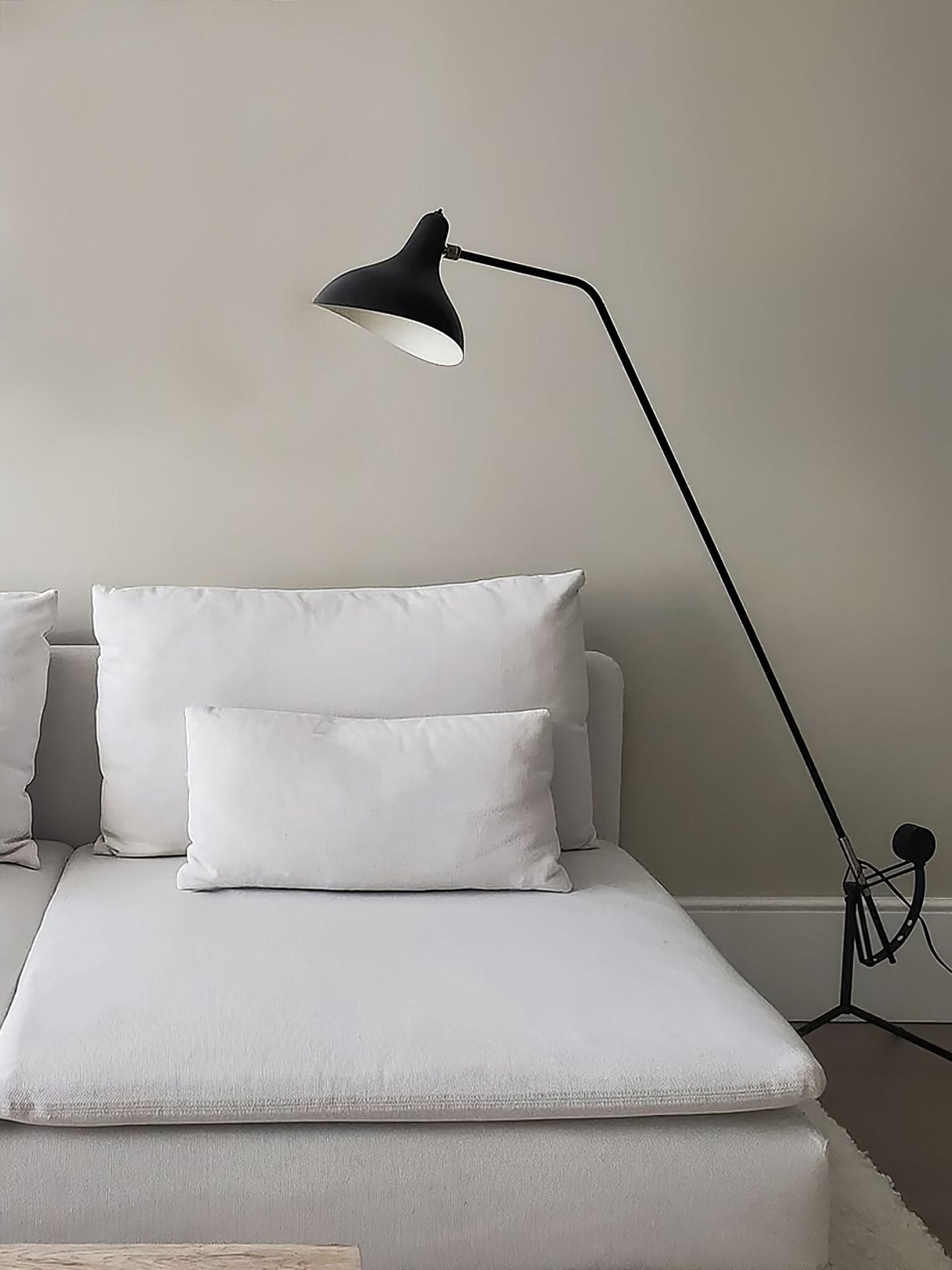 Mantis Arm Accent Lamp Floor Lamp