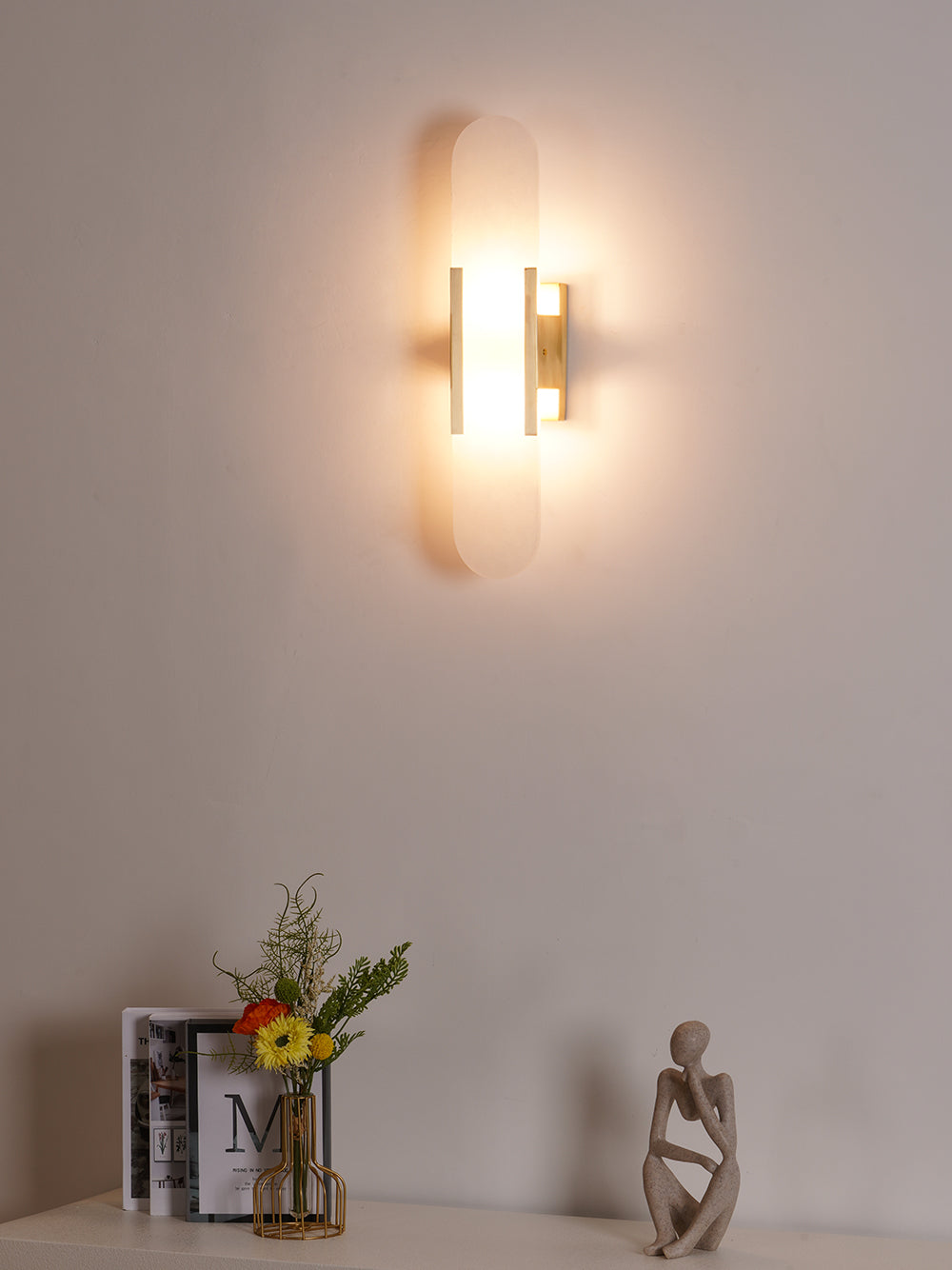 Melange Elongated Alabaster Bracket light Wall Lamp