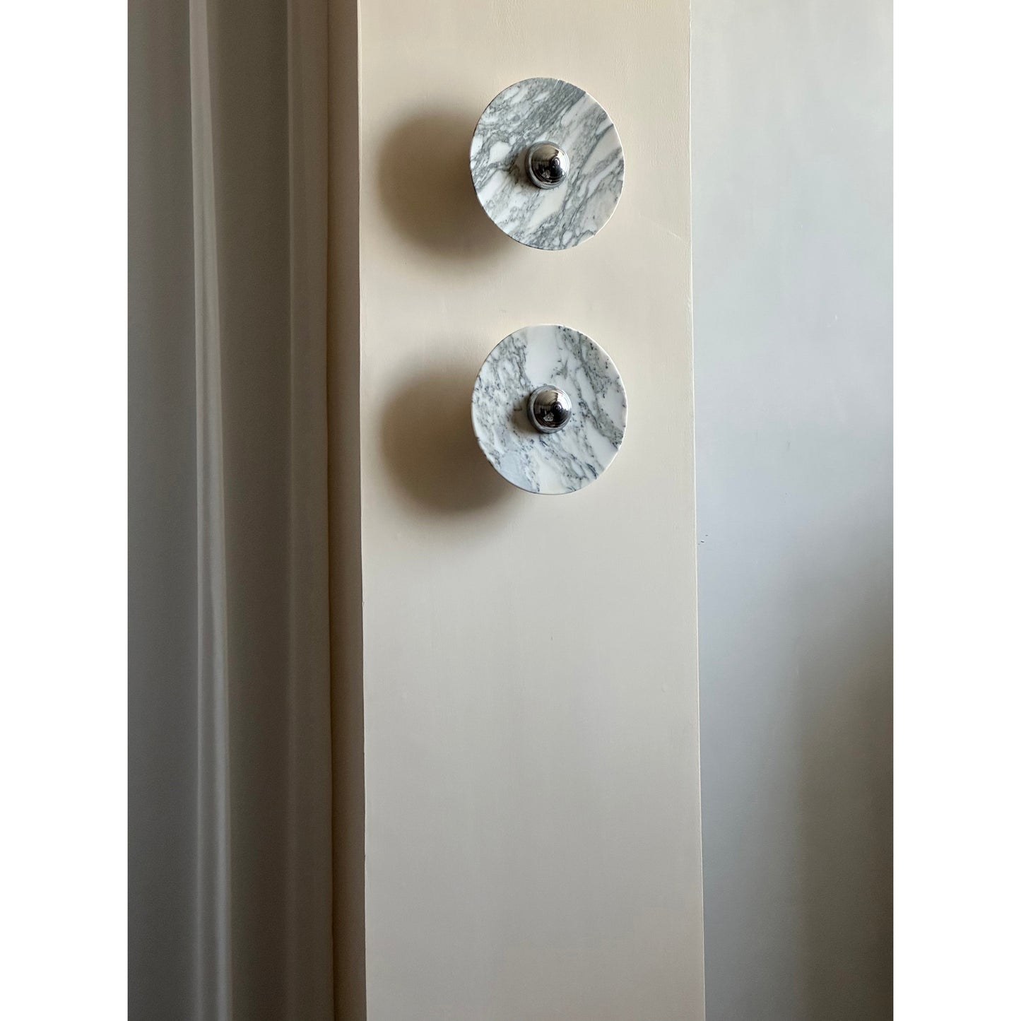 Messier Marble Rechargeable Wall-mounted light Wall Lamp