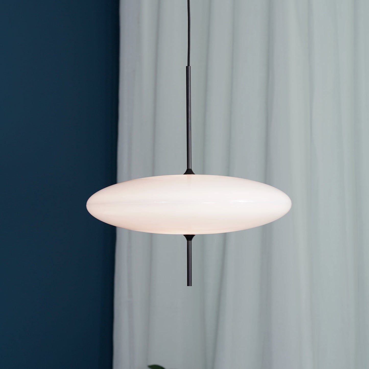 Model 2065 Houselight Pendant Lamp