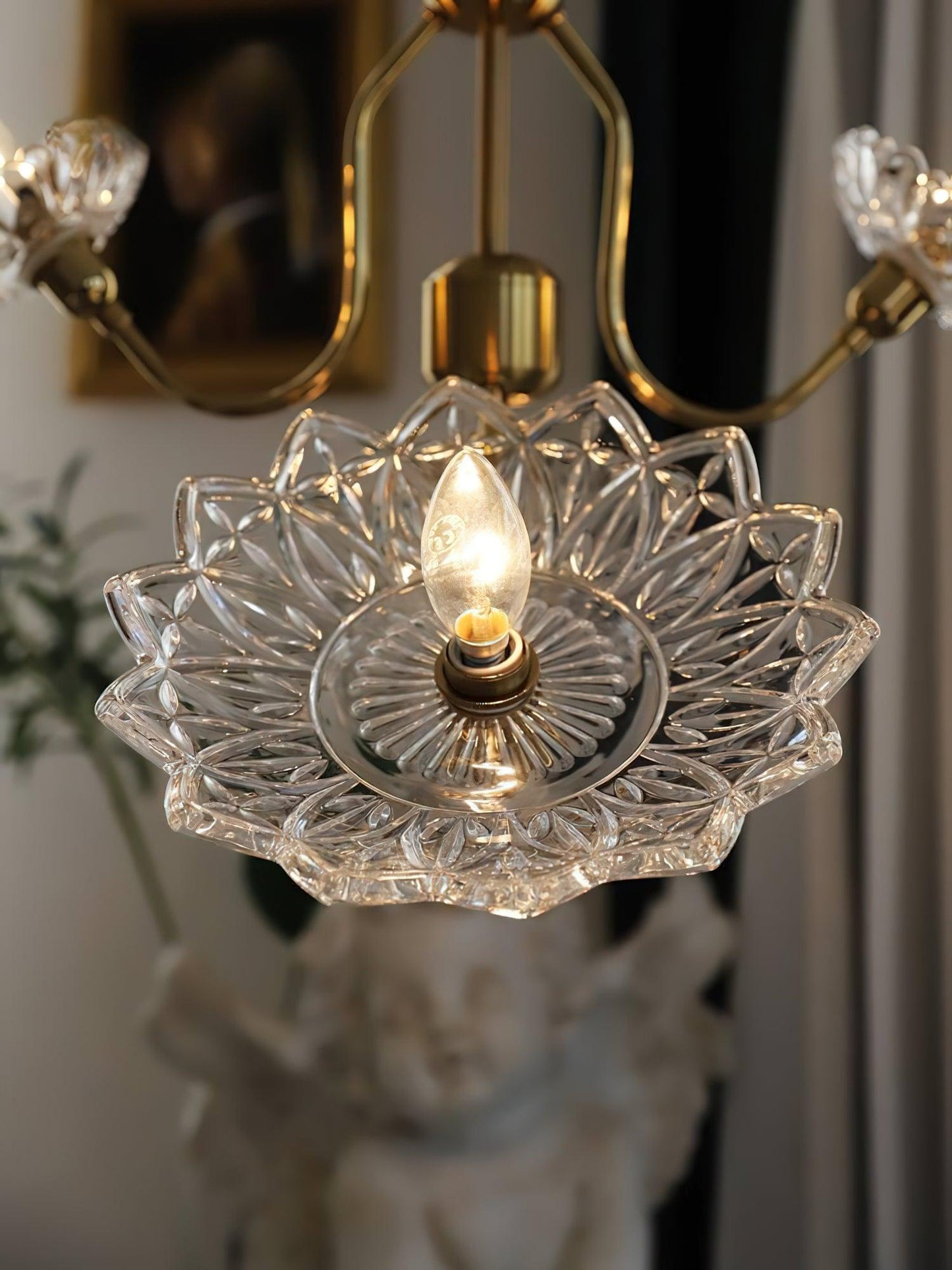 Monique Lhuillier Pendant light Chandelier