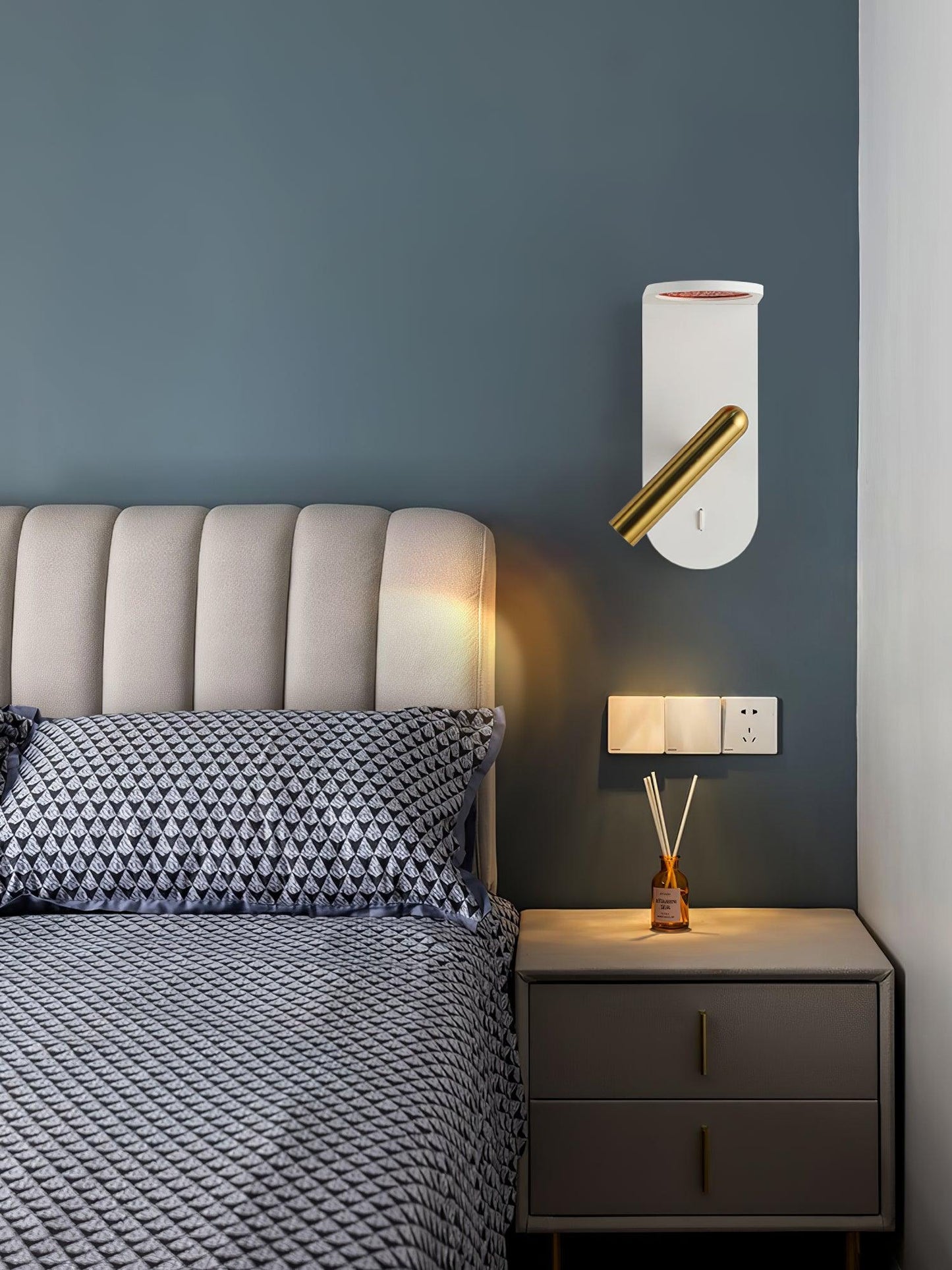 Nights LED Bracket light Sconce