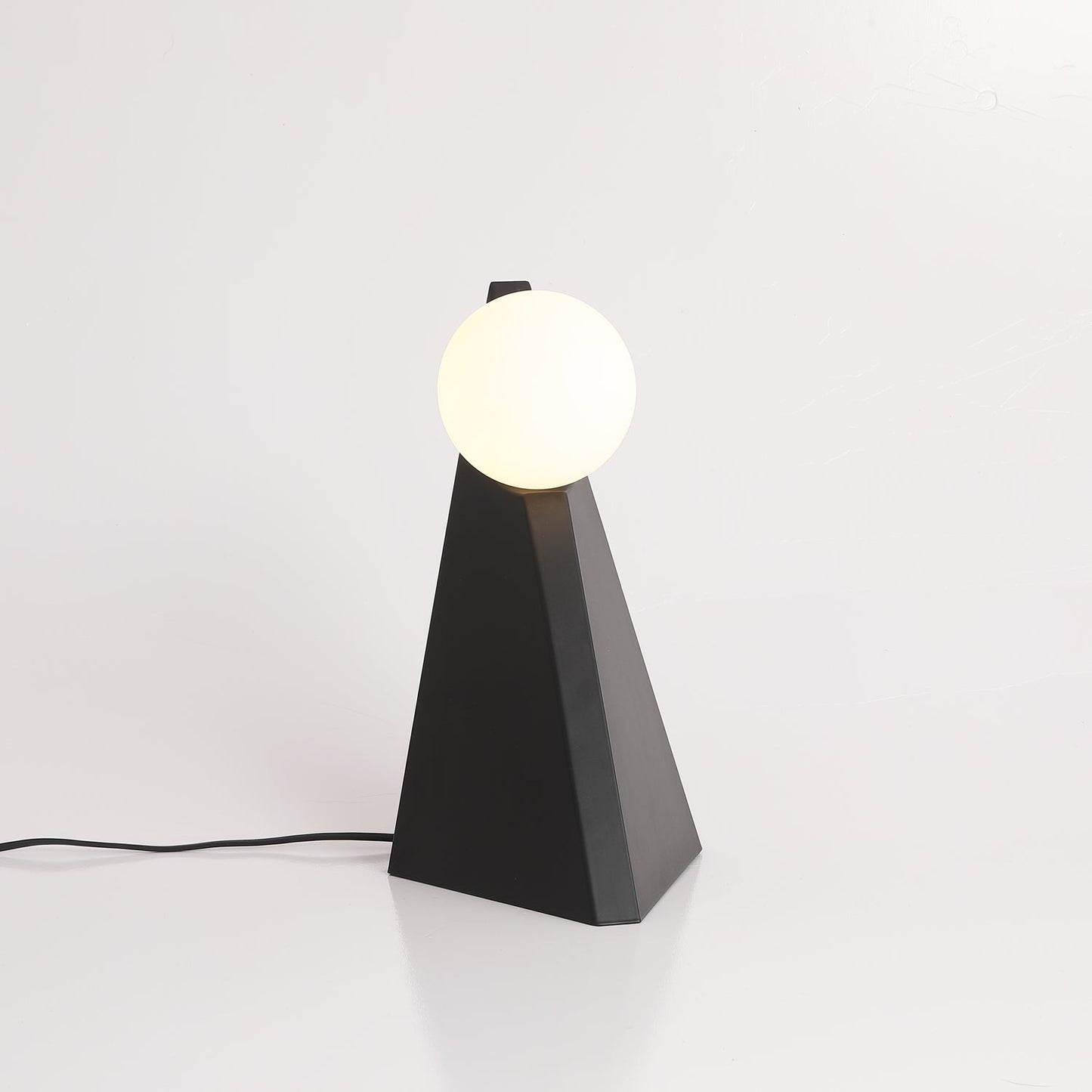 Noir Roy Nightstand lamp Table Lamp