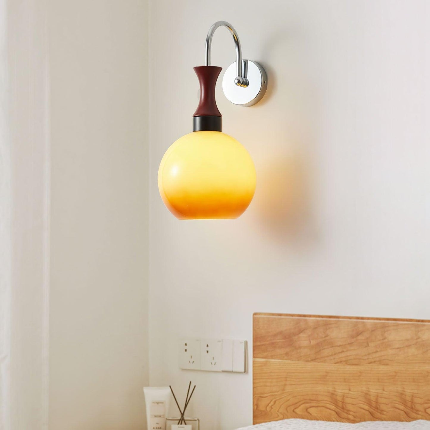 Orbique Wall-mounted light Wall Sconce