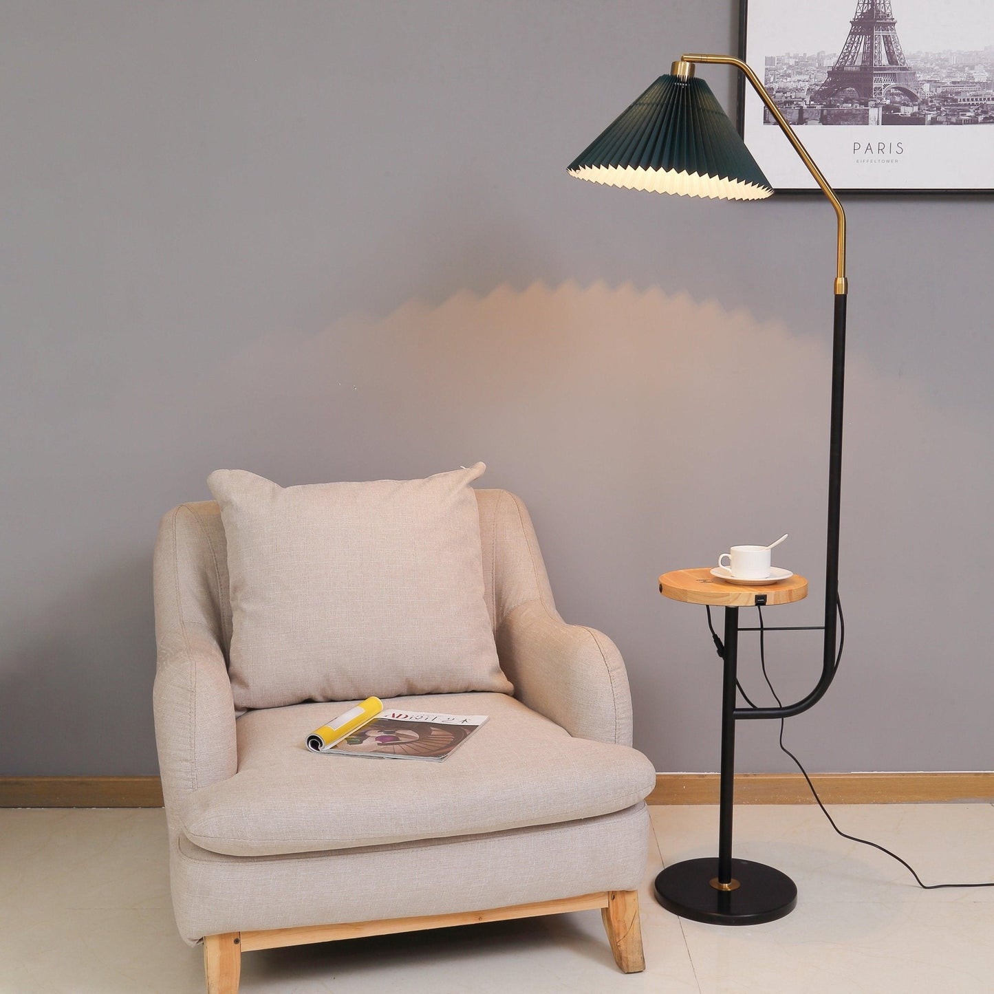 Ozz Free-standing Lamp Floor Lamp