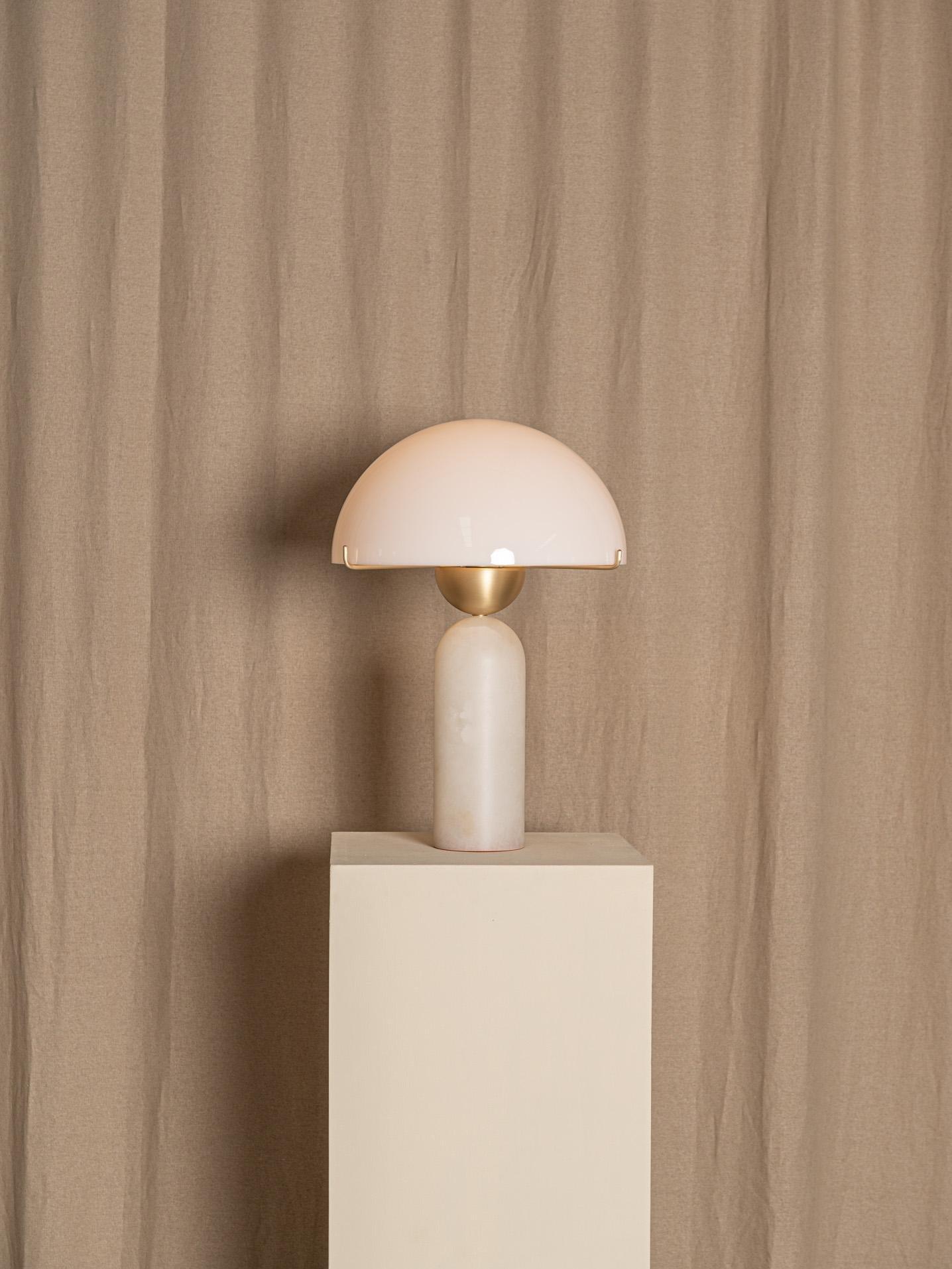 Peono Alabaster Nightstand lamp Table Lamp