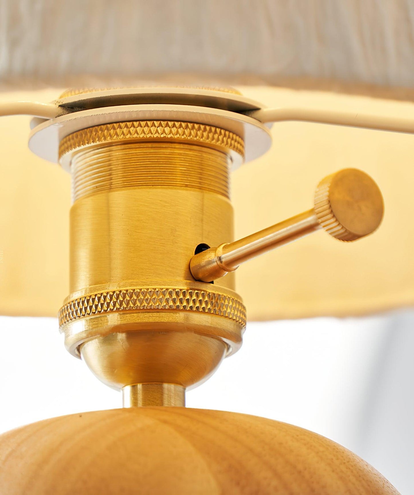 Percy Oak Task lamp Table Lamp