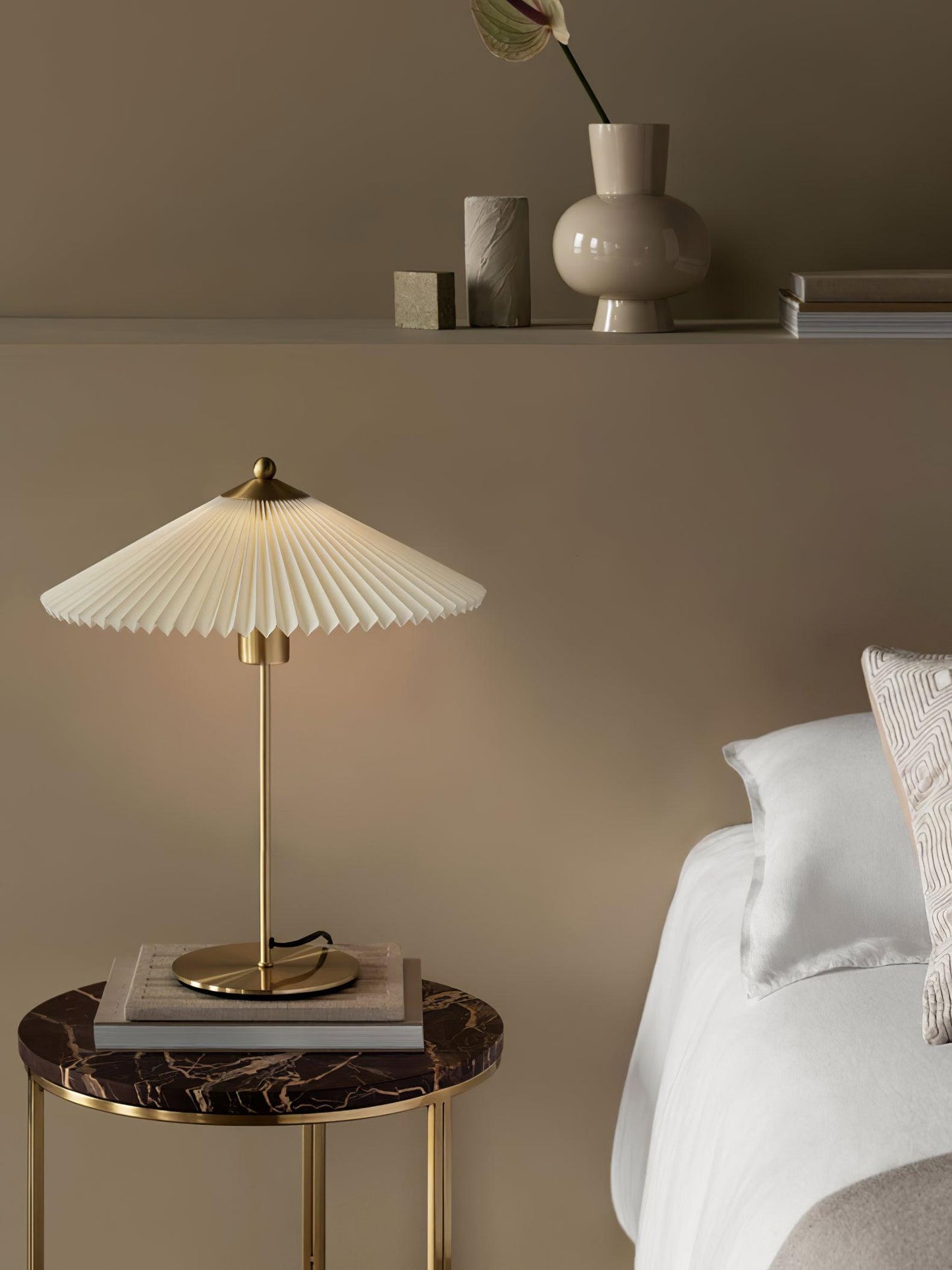 Perla Pleated Portable lamp Table Lamp