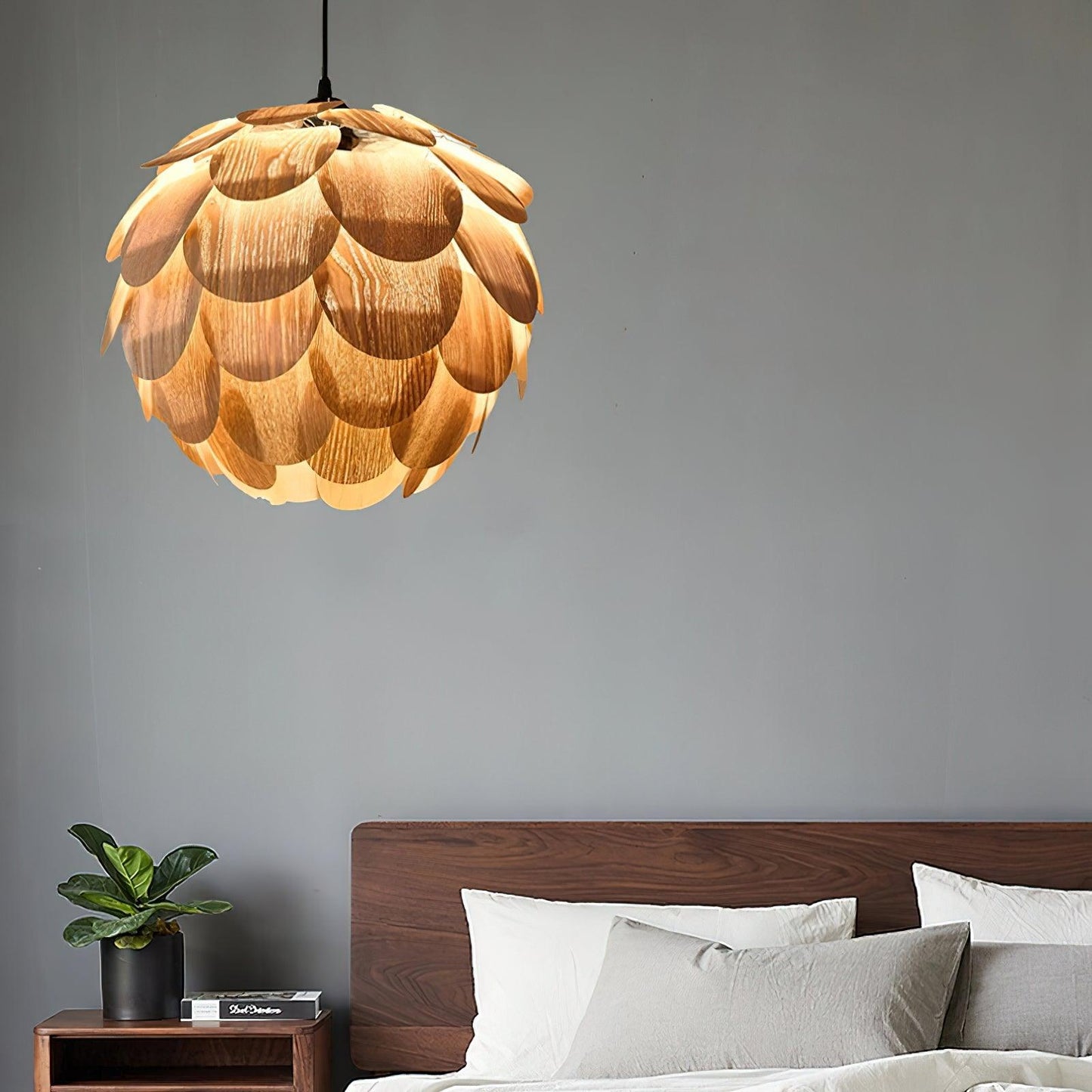 Pinecone Houselight Pendant Light