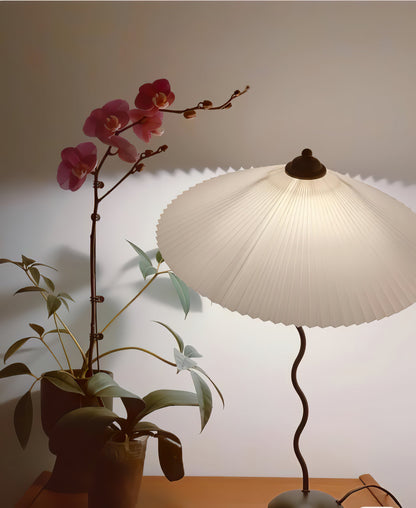 Pleated Hat Work lamp Table Lamp