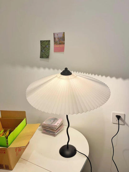 Pleated Hat Work lamp Table Lamp