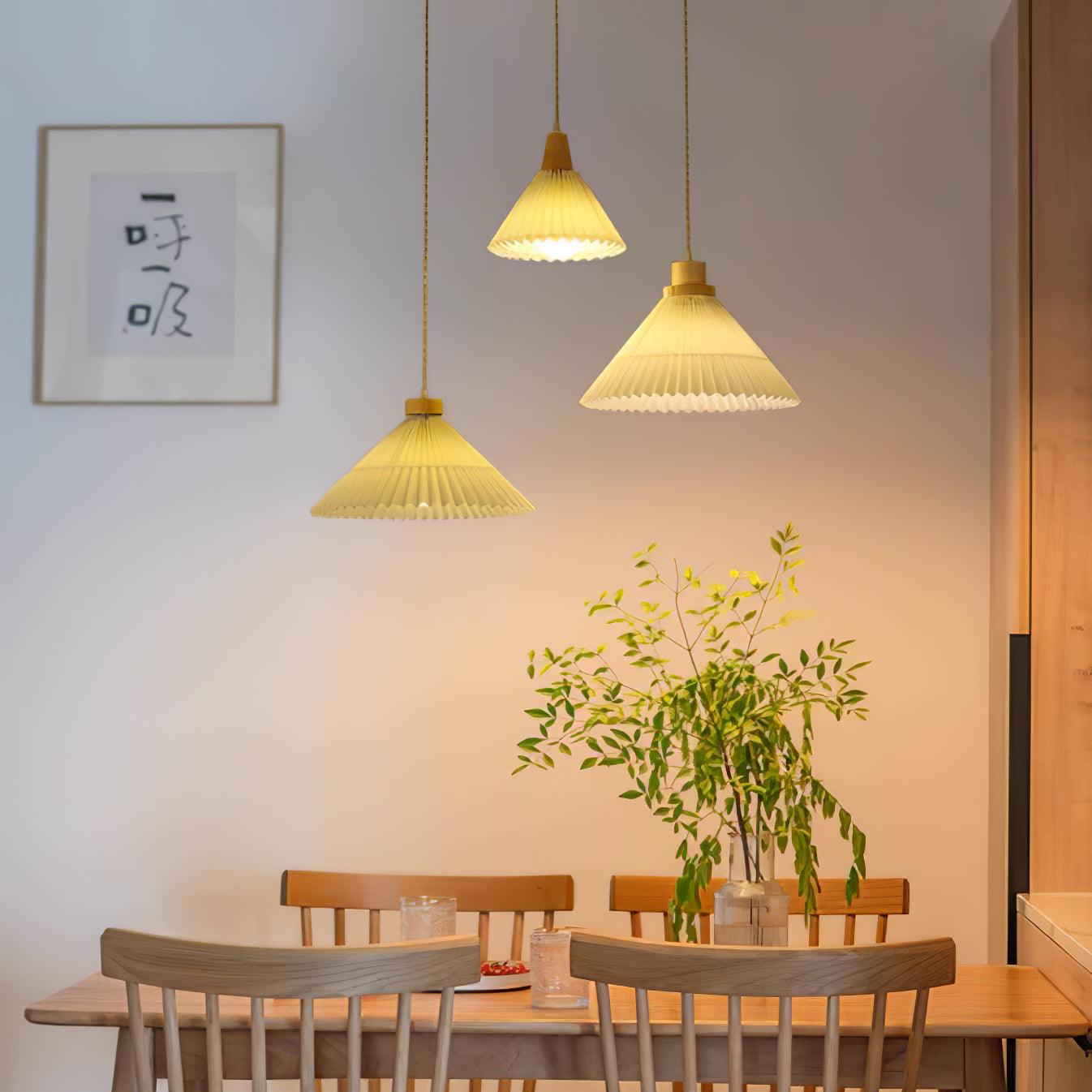 Pleated Wooden Droplight Pendant Light