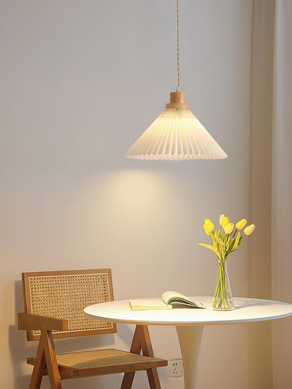 Pleated Wooden Droplight Pendant Light