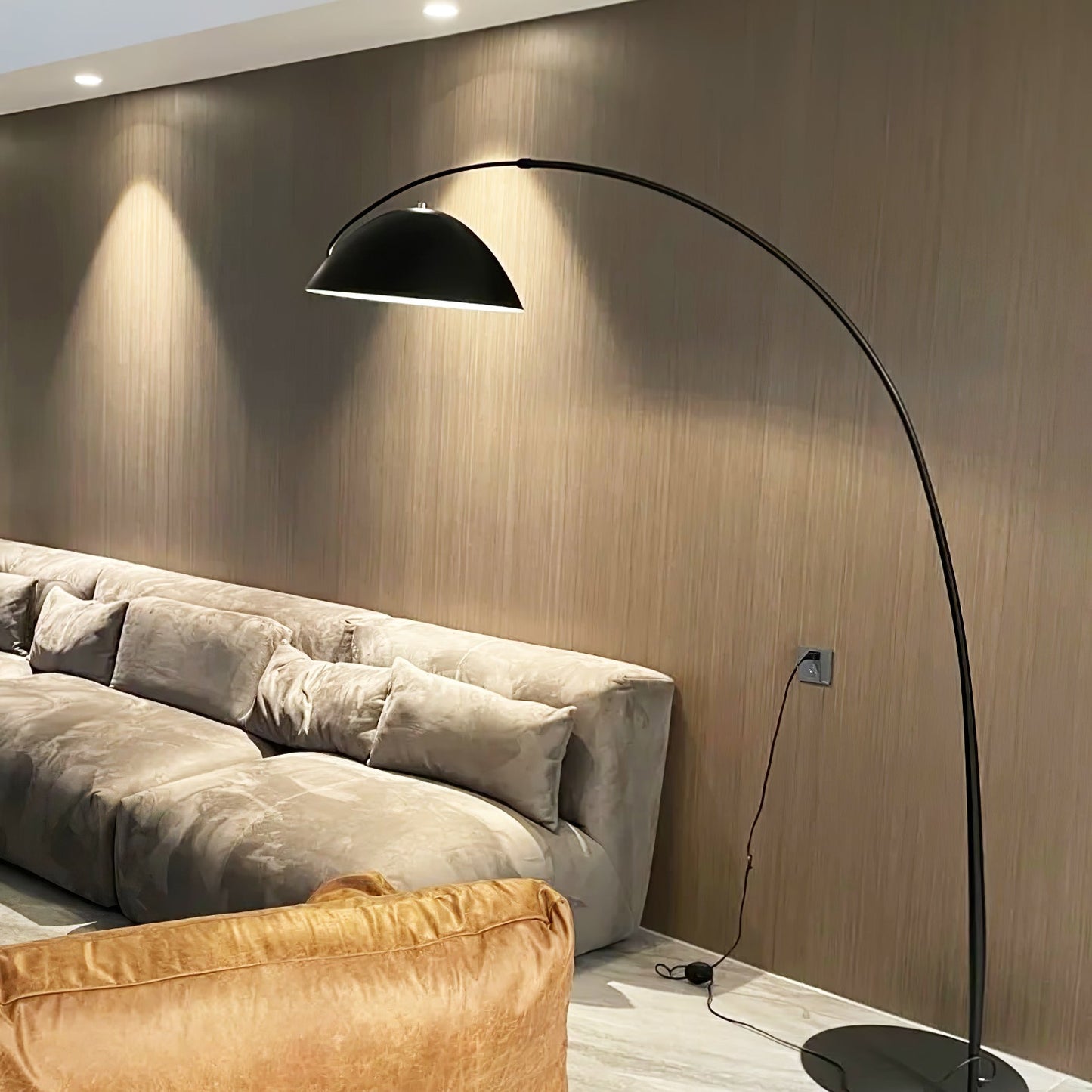 Verse Arc Free-standing Lamp Floor Lamp