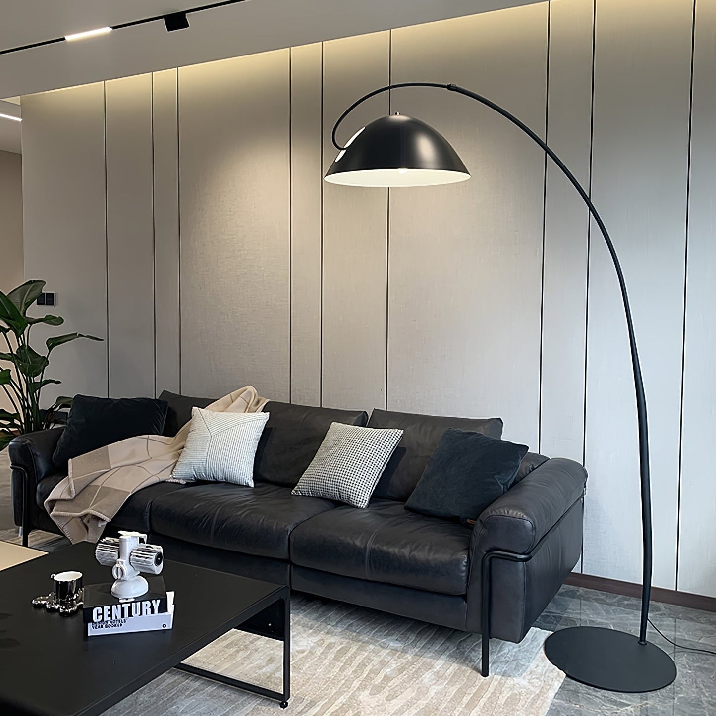 Verse Arc Free-standing Lamp Floor Lamp