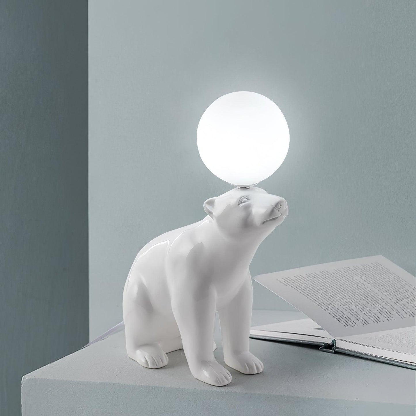 Polar Bear Reading light Table Lamp