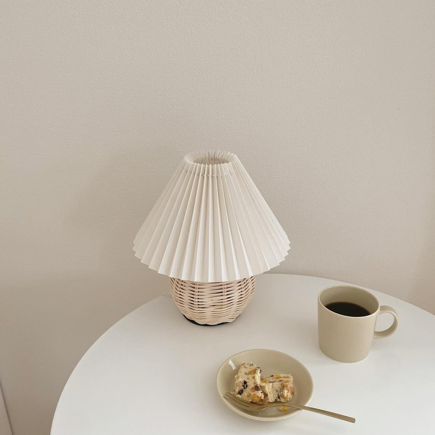 Rattan Pleated Portable lamp Table lamp