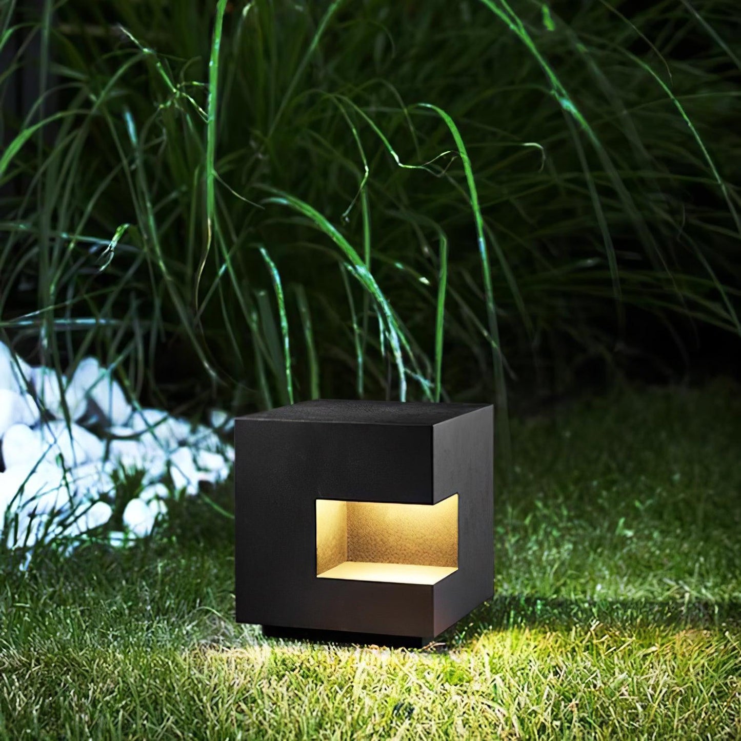 Regular Cube Post Floodlight Outdoor Light