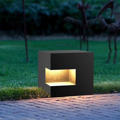 Regular Cube Post Floodlight Outdoor Light