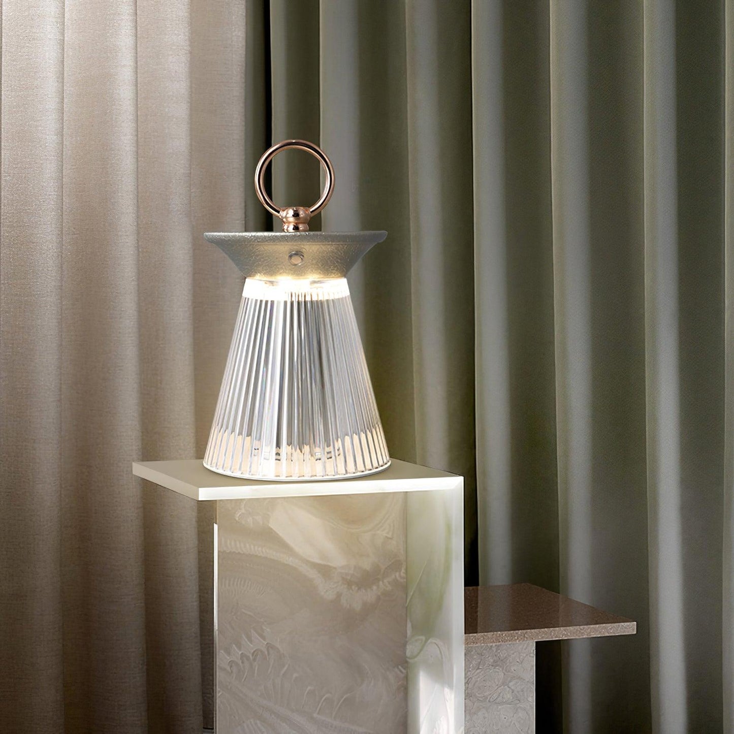 Ribbed Acrylic Built-in Battery Side table lamp Table Lamp