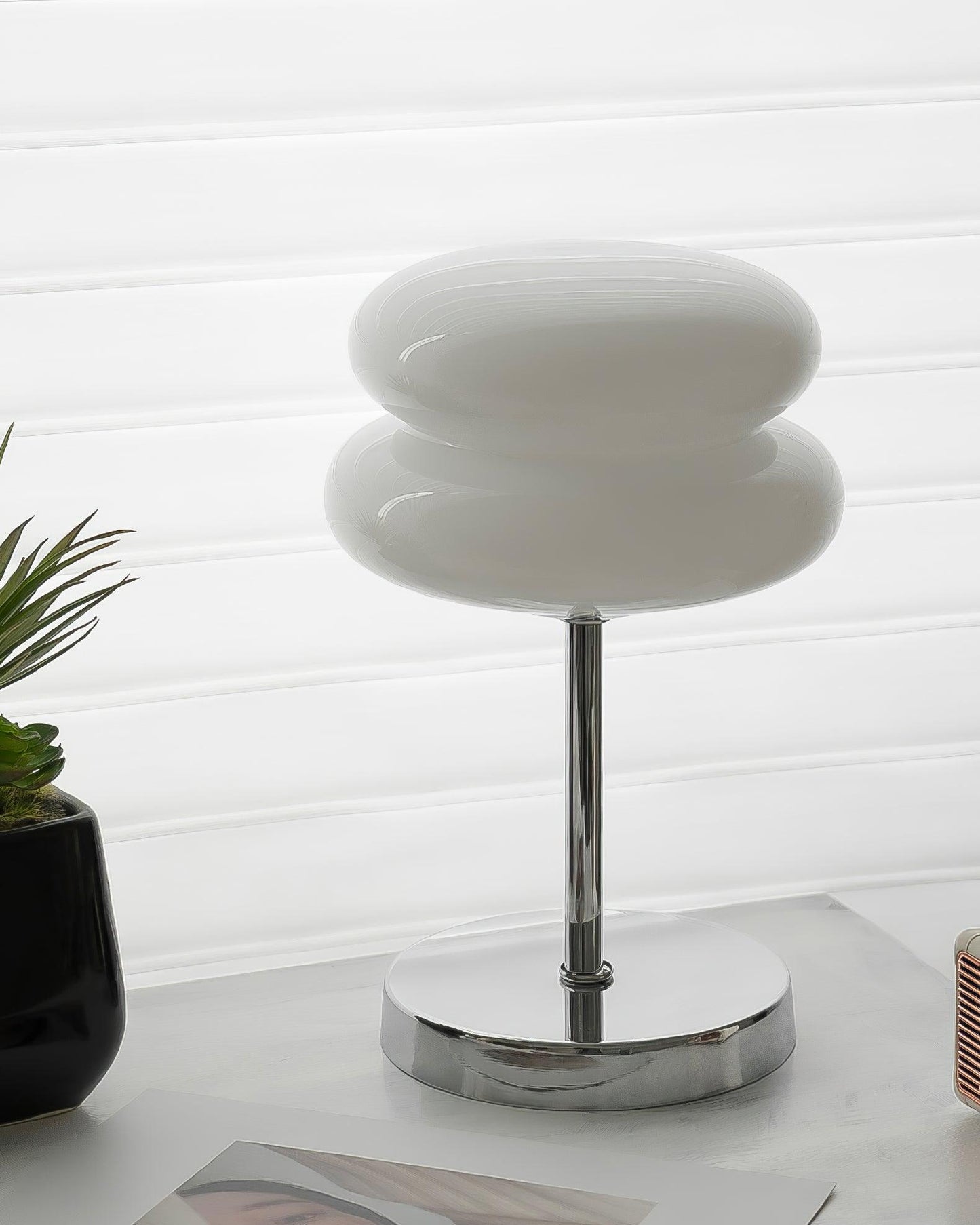 Saturn Glide Glass Accent lamp Table Lamp