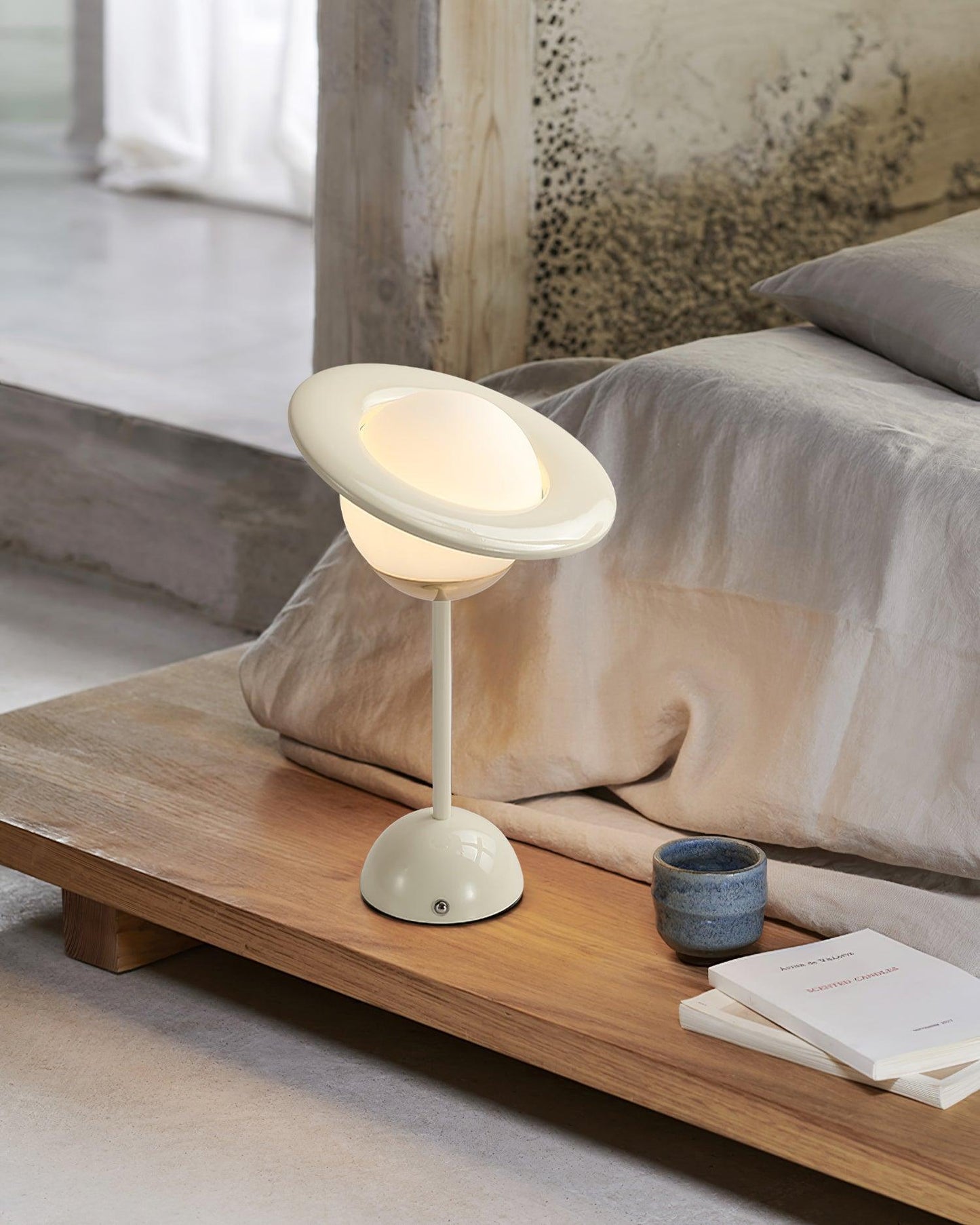 Saturn Planet Accent lamp Table Lamp