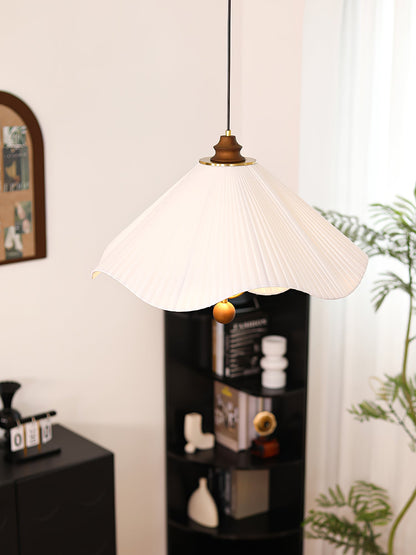 Scallop Edge Houselight Pendant Light