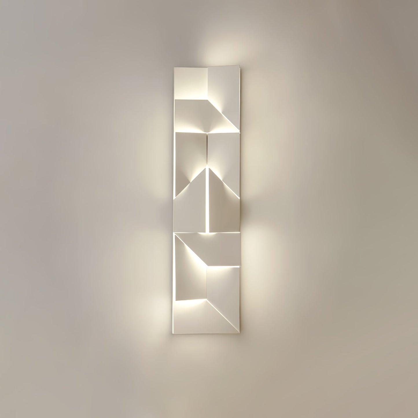 Shadows Grand Bracket light Sconce