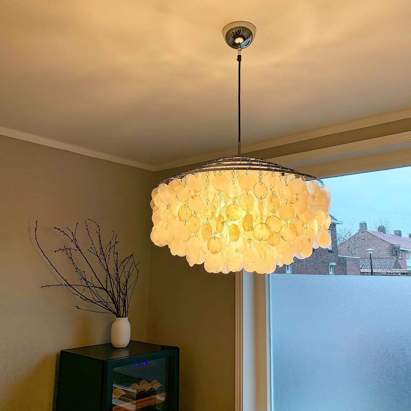 Round Shell Pendant light Chandelier