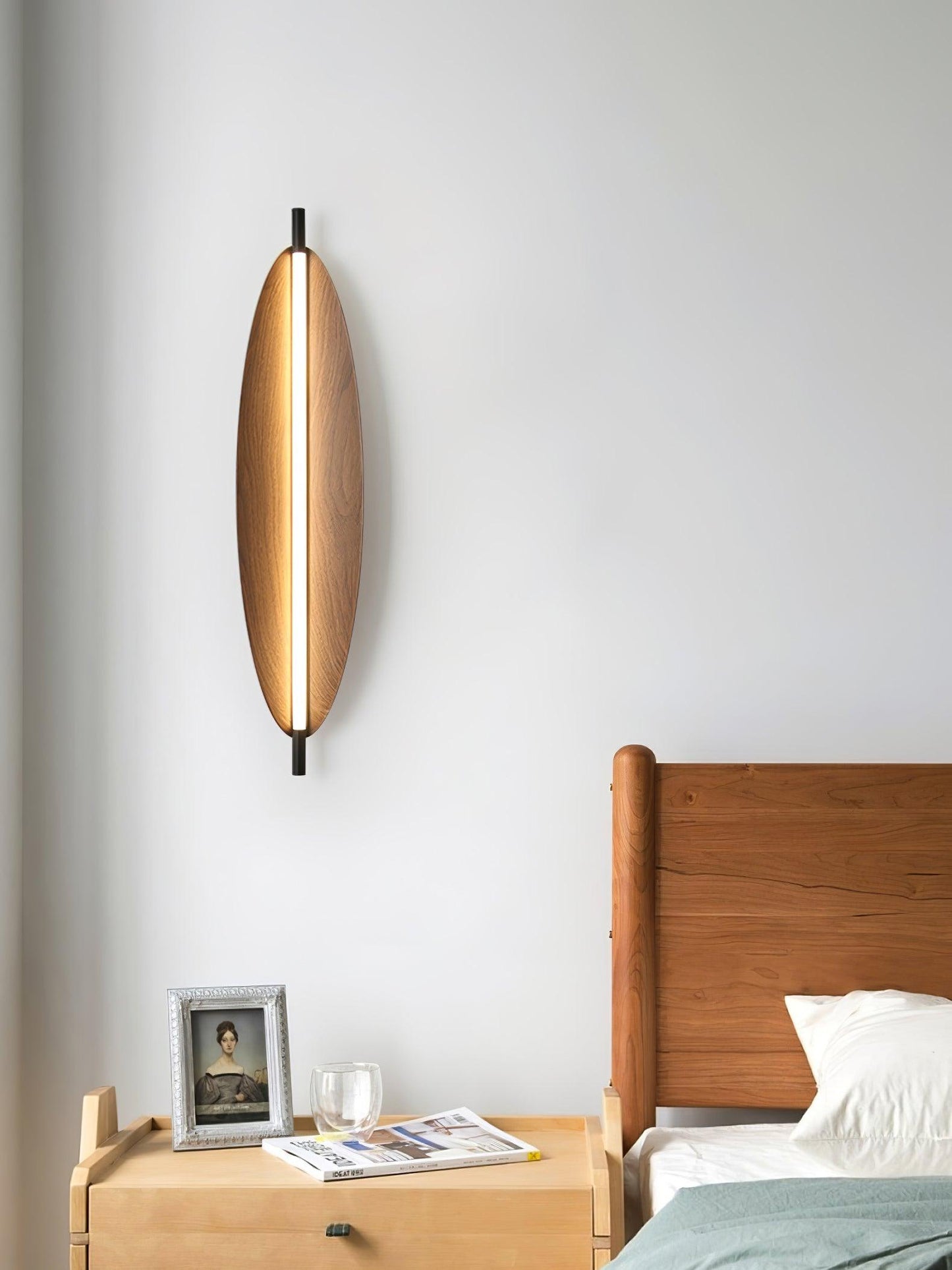 Sleek Board Lamp bracket Sconce