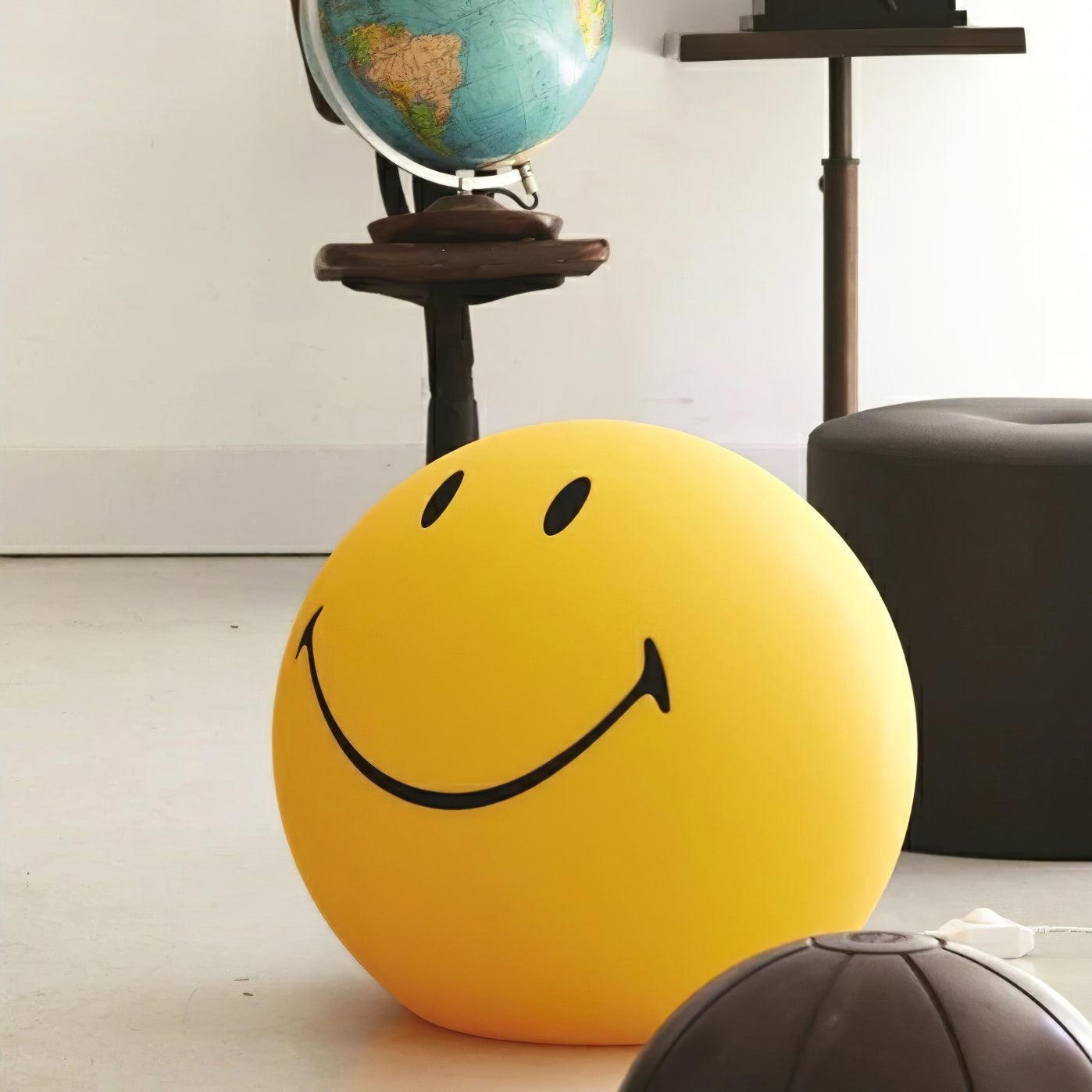 Smiling Side table lamp Table Lamp